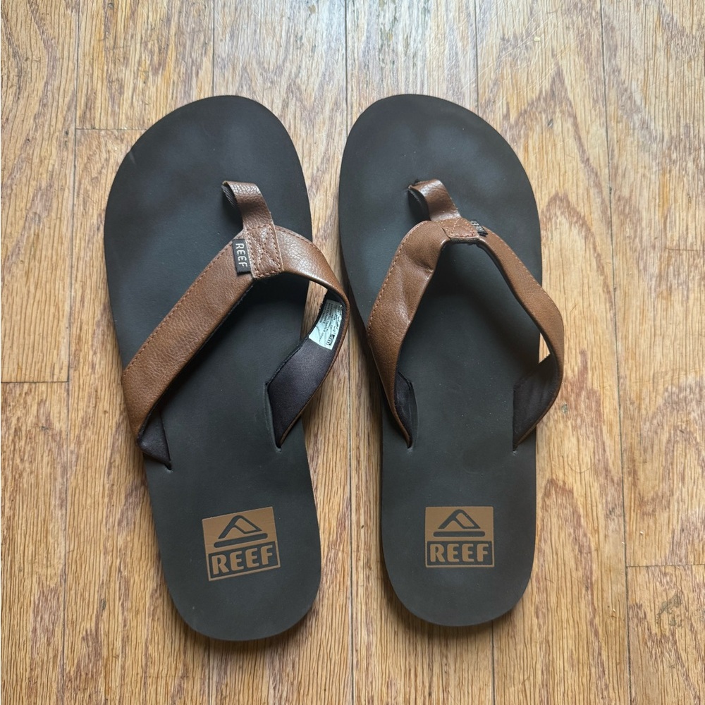 Reef Men's Tan and Black Flip Flops Size 10 - Picture 9 of 9